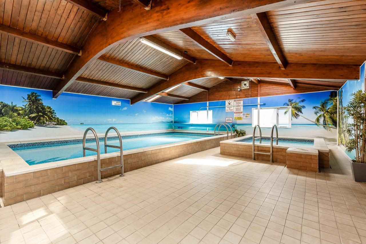 Bucklegrove Holiday Park Bath Bagian luar foto