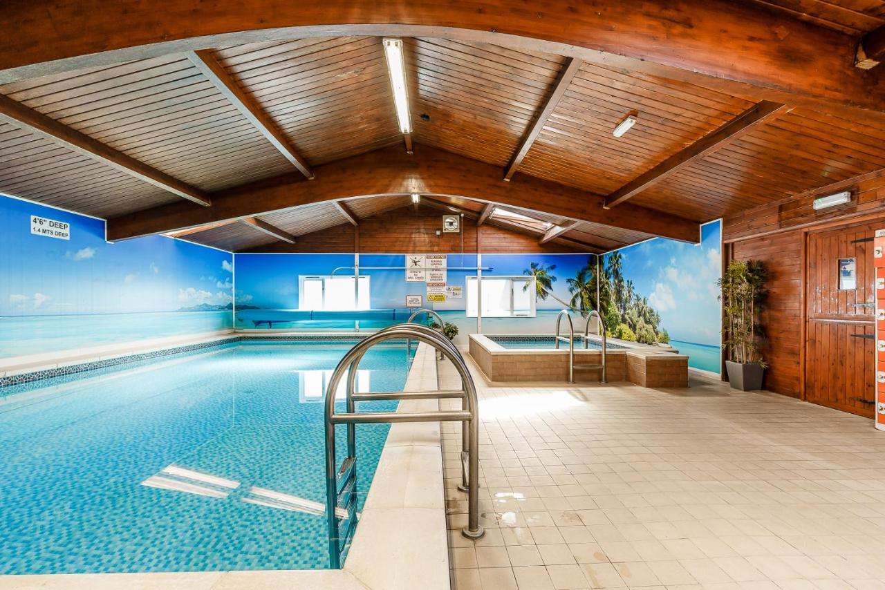 Bucklegrove Holiday Park Bath Bagian luar foto